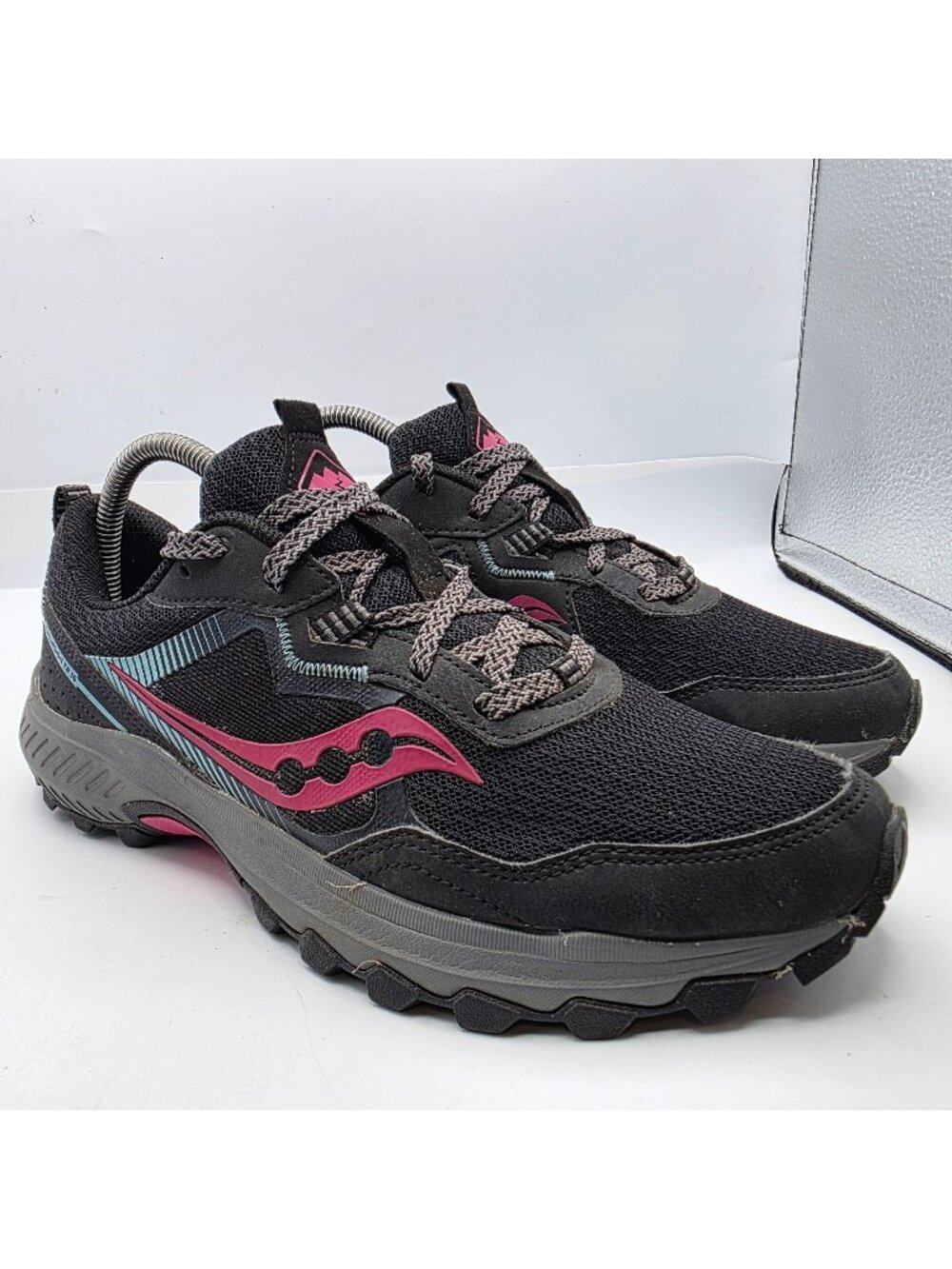 Saucony Excursion TR 16 Womens Trail Shoes Size 9.5 Black Fuchsia Athletic Hike